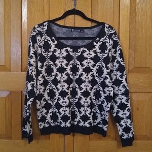 NY&Co. Black and gold filigree fitted metallic knit sweater
